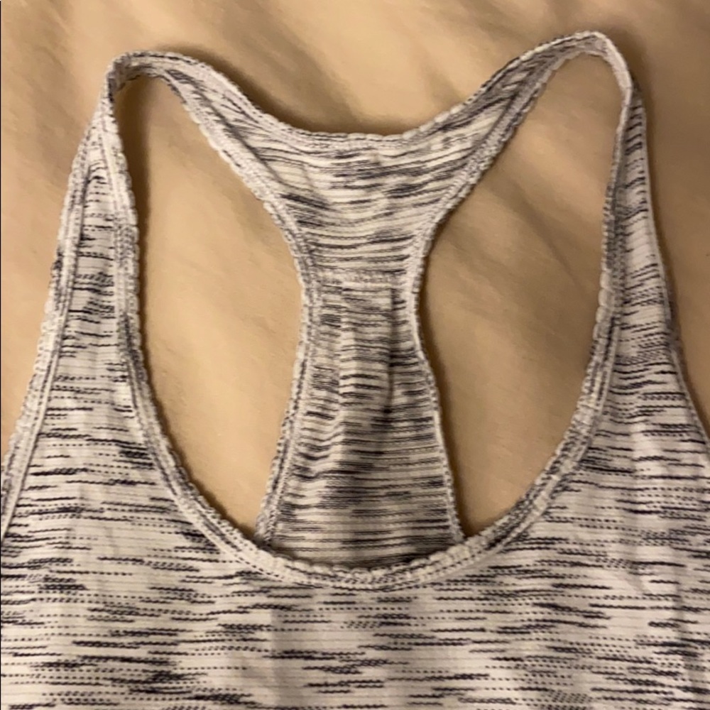 Lululemon top - Picture 2 of 3